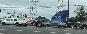 Сообщается, что полуэлектрический грузовик Tesla ломается подряд